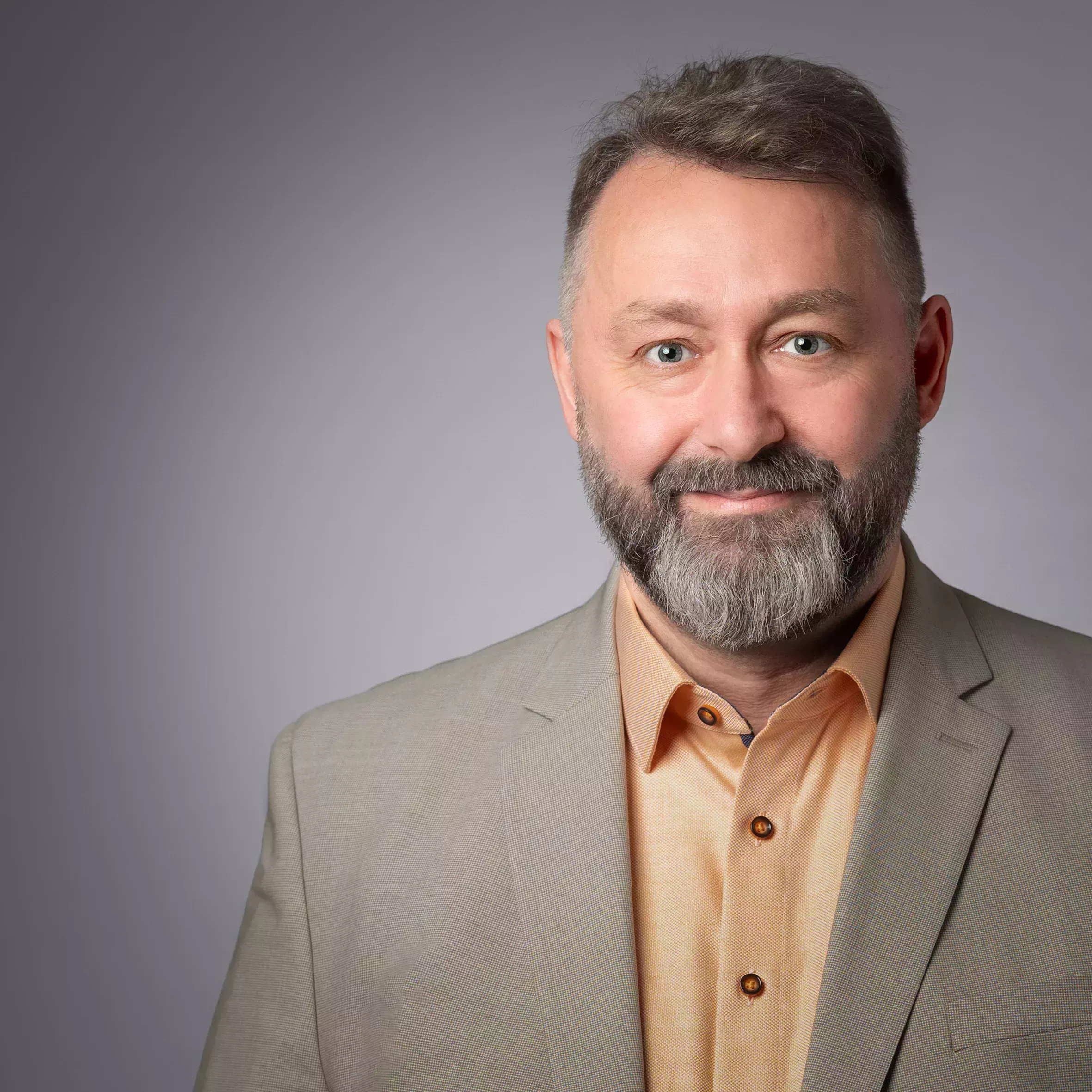 Dr. Thomas Löhl Experto en aplicaciones Recubrimientos antifricción