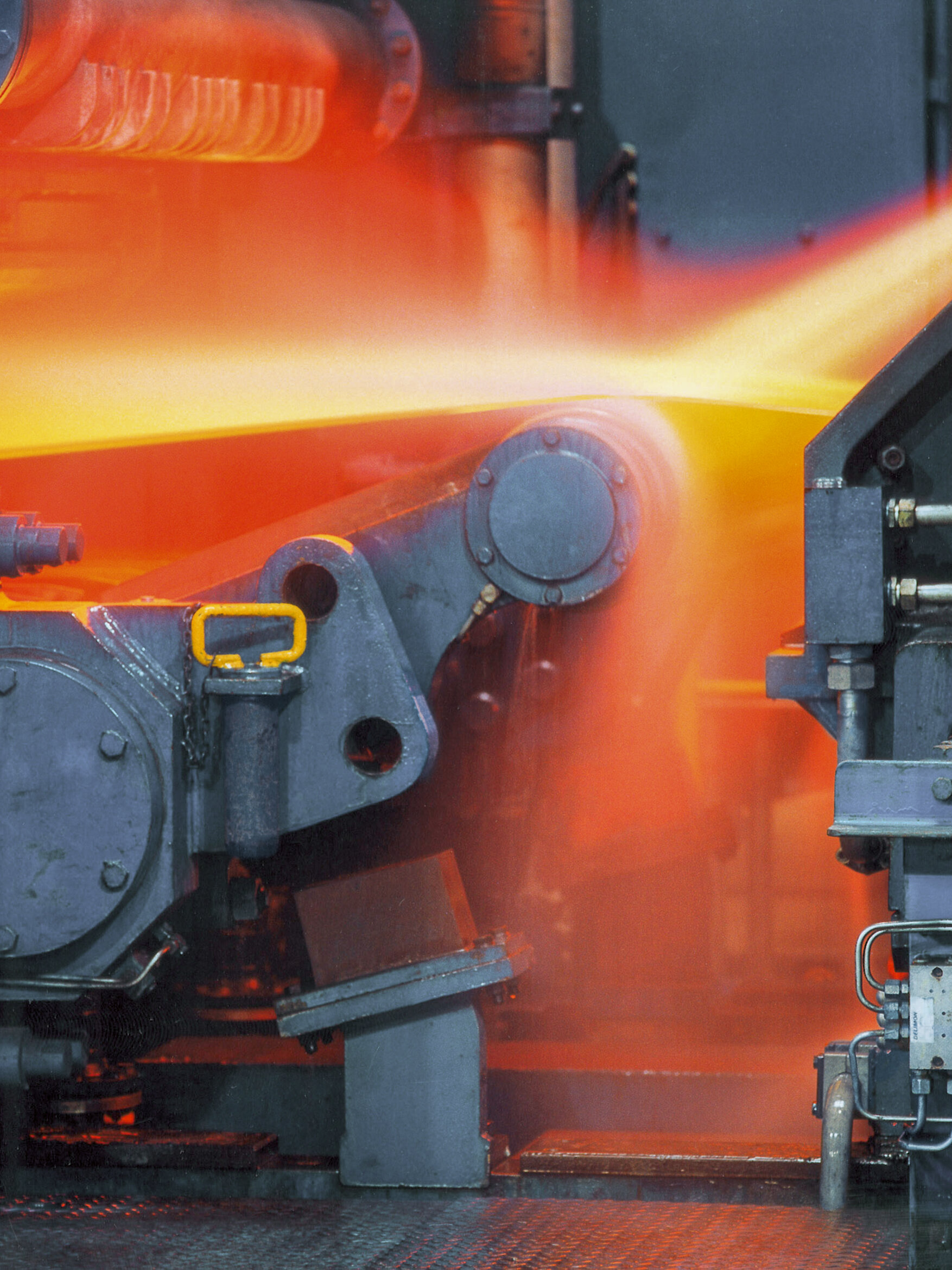 Acero caliente en un rodamiento de rodillos